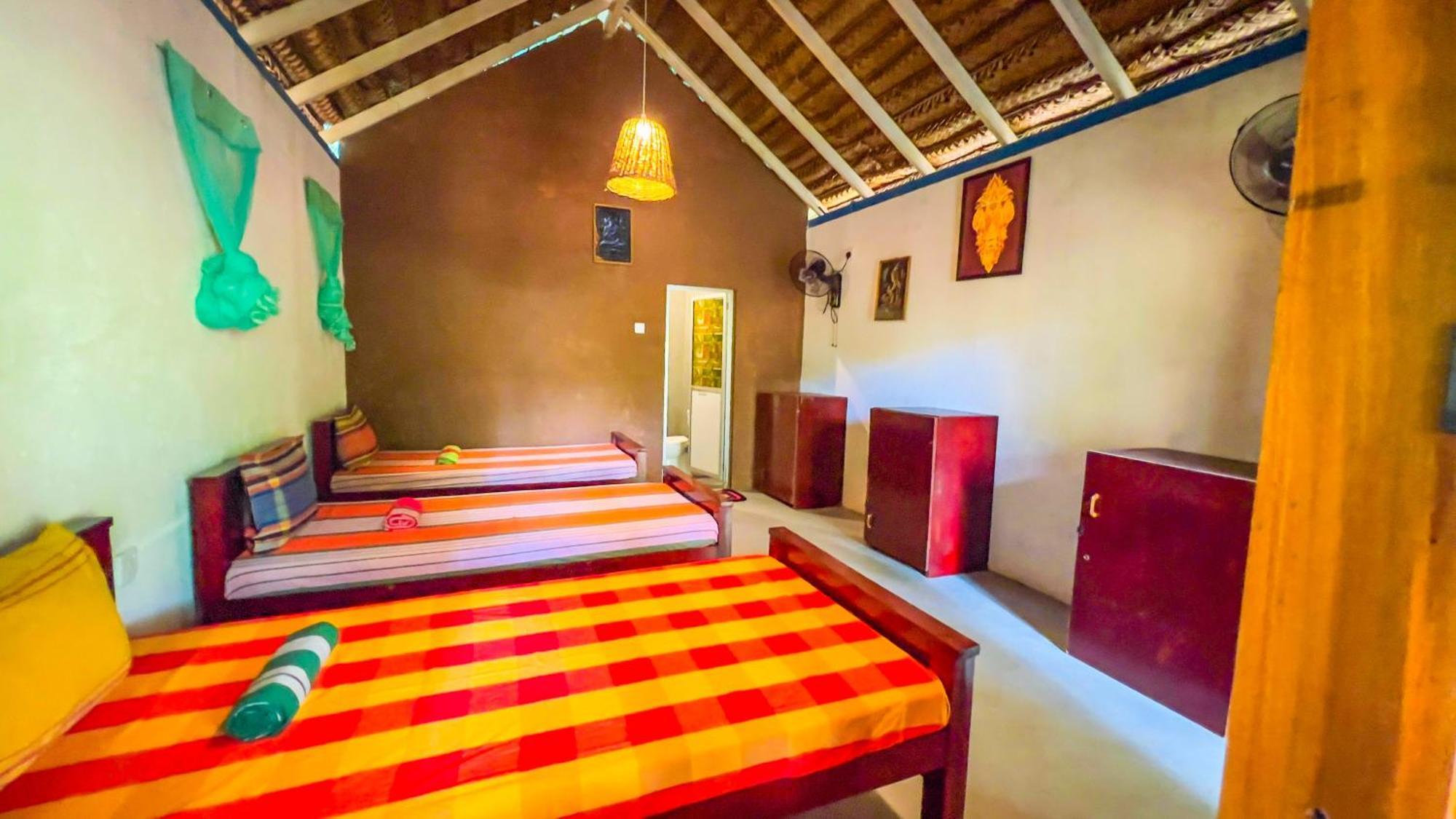 Jungle Host Hostel And Tree House Sigiriya Eksteriør bilde