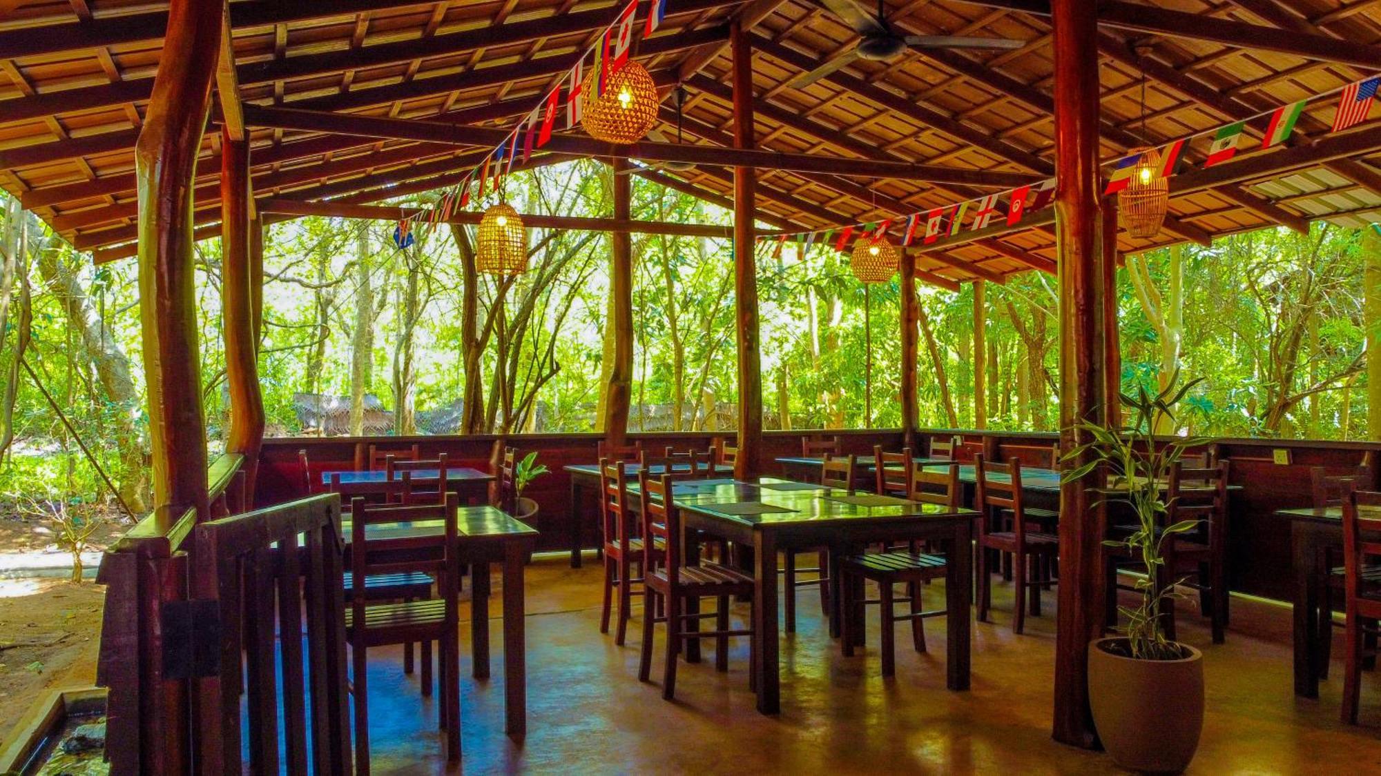 Jungle Host Hostel And Tree House Sigiriya Eksteriør bilde